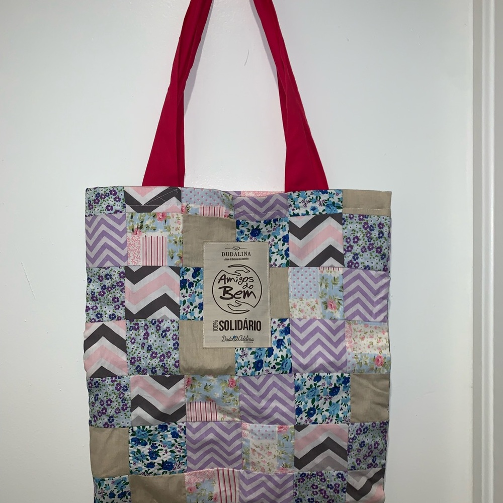 NWOT AMIGOS DO BEM SACOLA DE PATCHWORK TOTE BAG